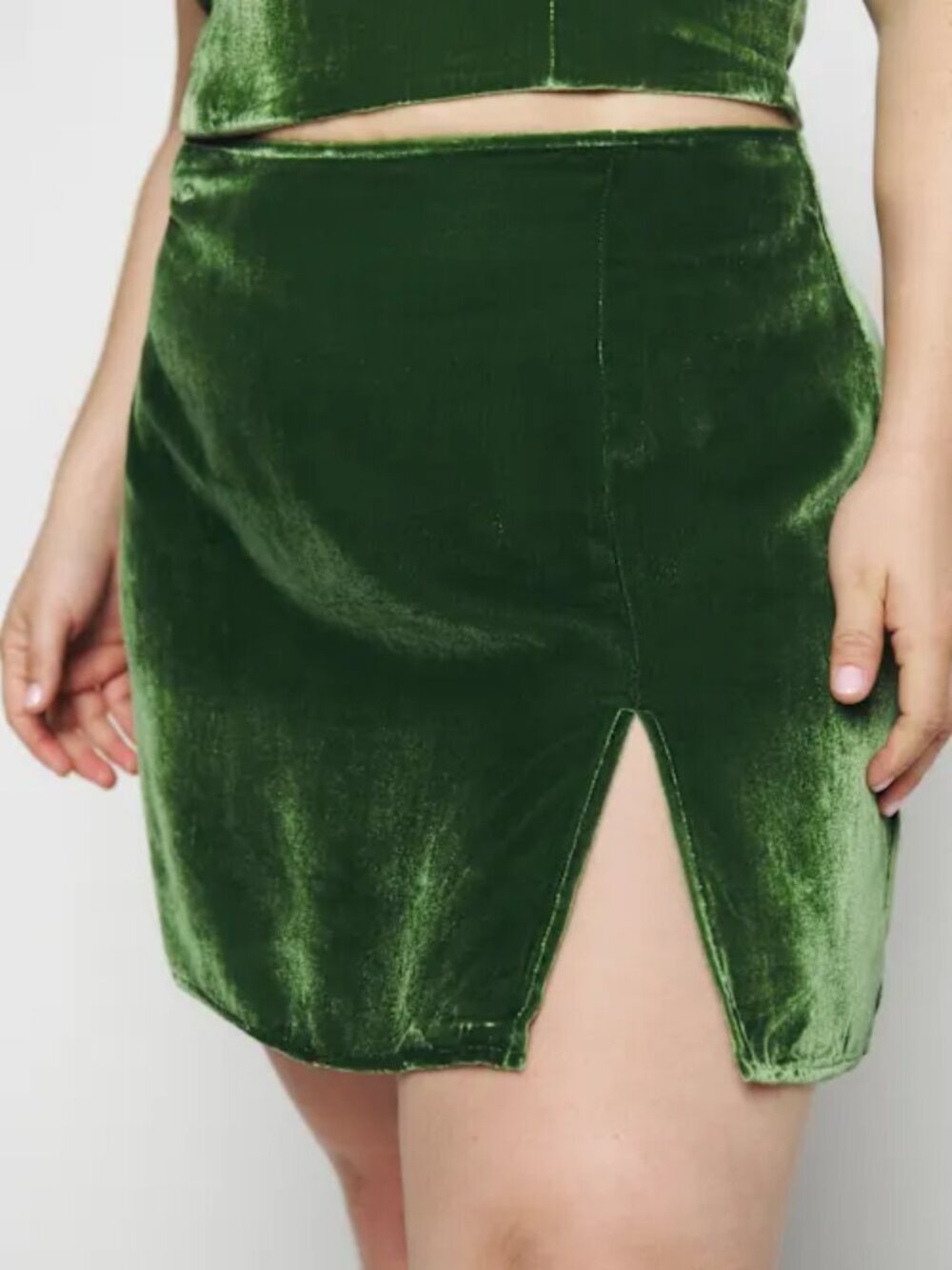 Reformation - Cleo Velvet Skirt Es - Green - Size 16